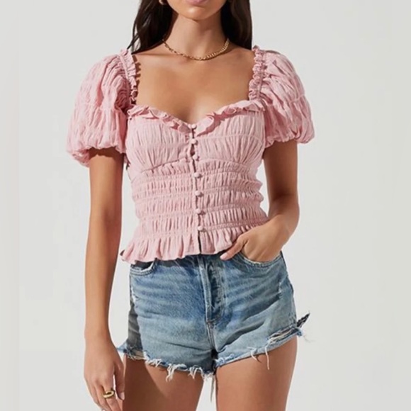 Astr Tops - NWT ASTR Anza Puff Sleeve Smocked Top in Pink